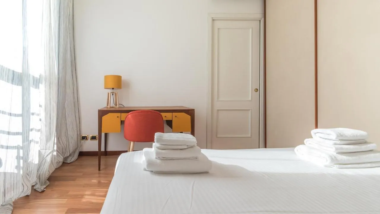 Italianway-Pontaccio Apartment Milan