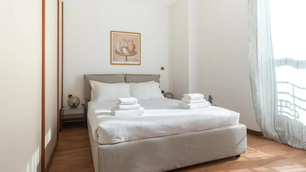 Italianway-Pontaccio Apartment Milan